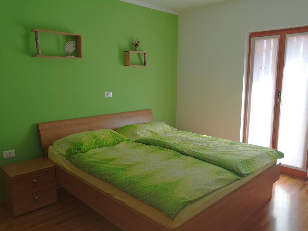 Hisa Kranjc Apartment Kobarid Bagian luar foto